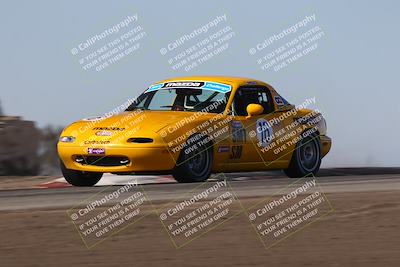 media/Oct-26-2025-CalClub SCCA (Sun) [[8ce1e69566]]/Group 5/Grapevine/